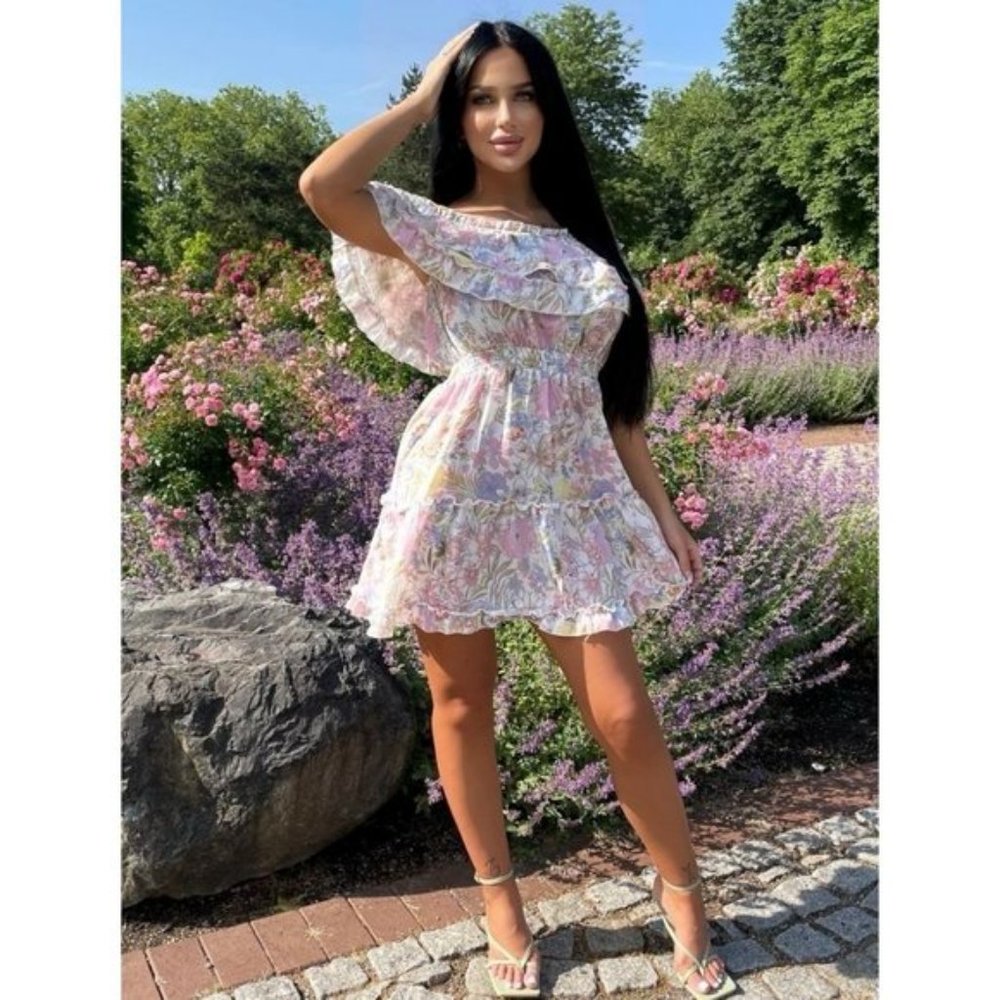 White Floral Print Short Sleeve Off Shoulder Ruffle Tiered Mini Dress - Picture 4 of 15
